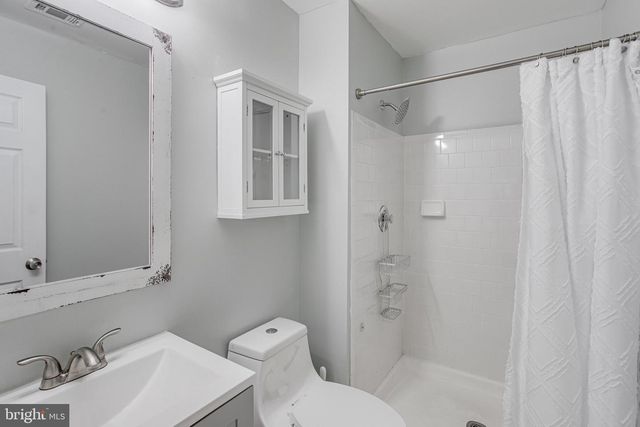 7945 GUNSTON WOODS PL, Lorton, VA 22079