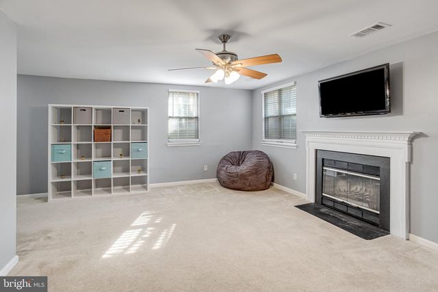 7945 GUNSTON WOODS PL, Lorton, VA 22079