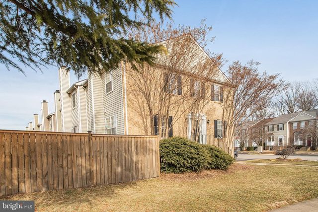 7945 GUNSTON WOODS PL, Lorton, VA 22079