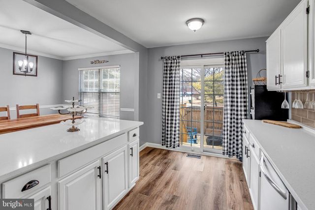 7945 GUNSTON WOODS PL, Lorton, VA 22079