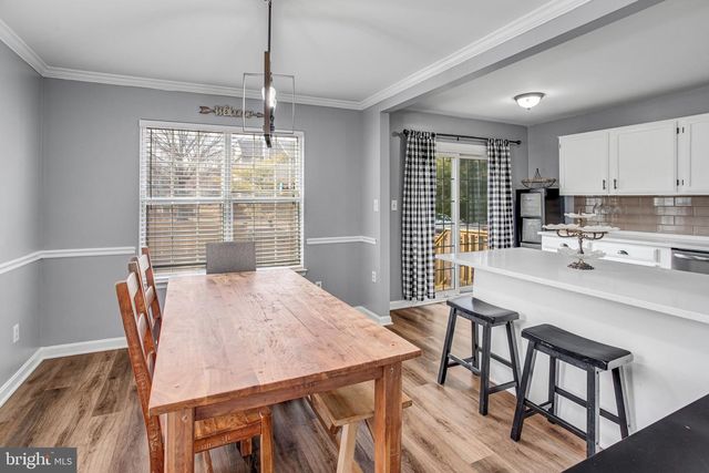 7945 GUNSTON WOODS PL, Lorton, VA 22079