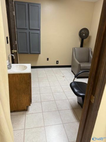 4985 Sparkman Drive NW, Huntsville, AL 35816