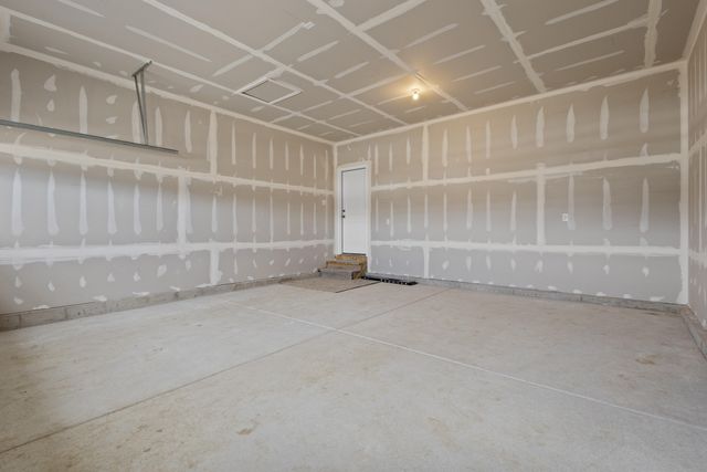 7446 E 116th Place, Winfield, IN 46307