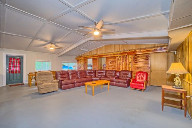 10295 E Hwy 255 Street, Burkeville, TX 75932