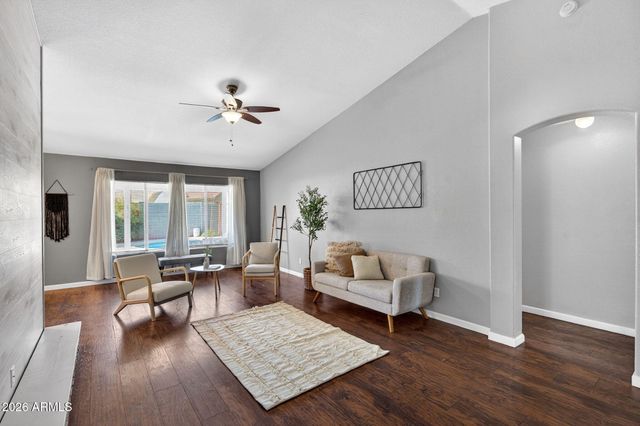 518 W AMOROSO Drive, Gilbert, AZ 85233