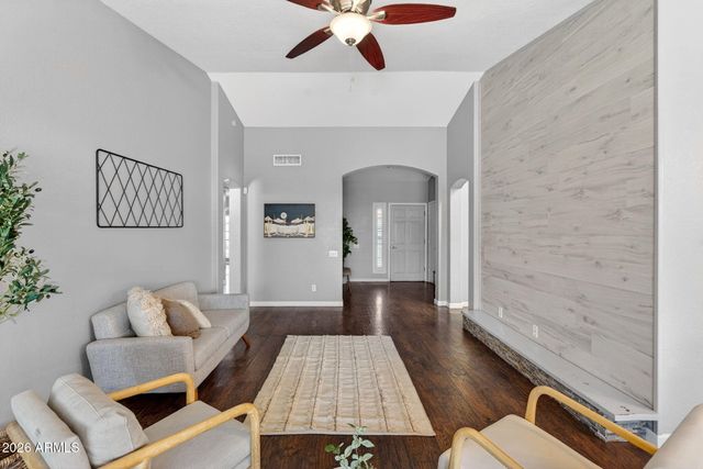 518 W AMOROSO Drive, Gilbert, AZ 85233
