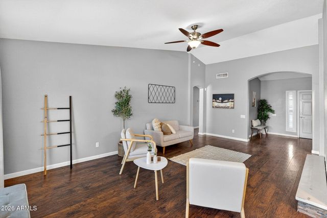518 W AMOROSO Drive, Gilbert, AZ 85233