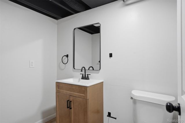 21161 Westhampton Street, Oak Park, MI 48237