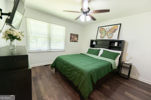 60 Carriage Gate Drive, Sharpsburg, GA 30277