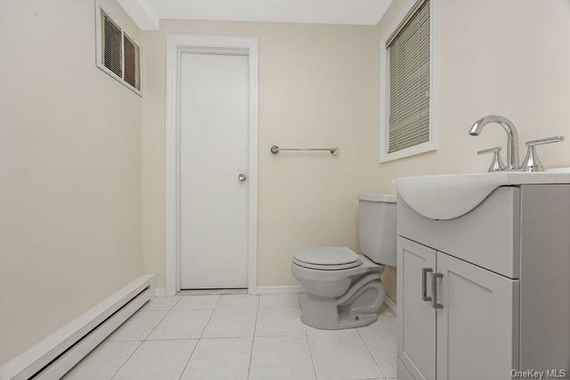 2940 Bond Drive, Merrick, NY 11566