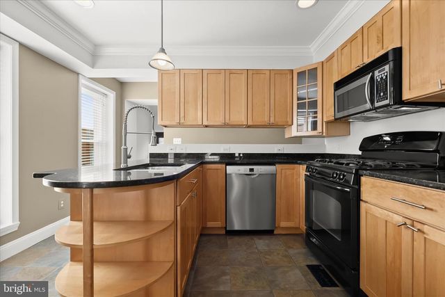 830 S CLINTON ST, Baltimore, MD 21224