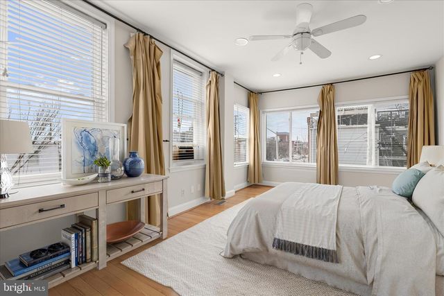 830 S CLINTON ST, Baltimore, MD 21224