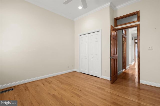 830 S CLINTON ST, Baltimore, MD 21224