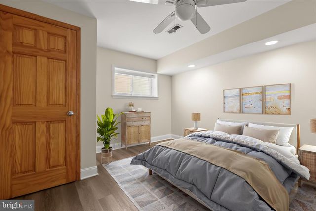 830 S CLINTON ST, Baltimore, MD 21224