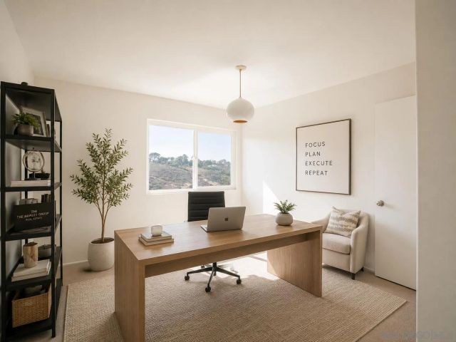 5596 Bloch St, San Diego, CA 92122