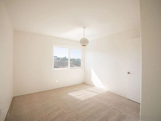 5596 Bloch St, San Diego, CA 92122