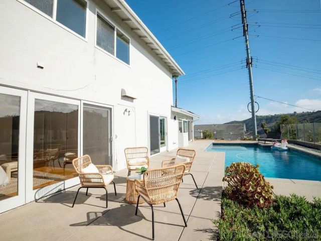 5596 Bloch St, San Diego, CA 92122