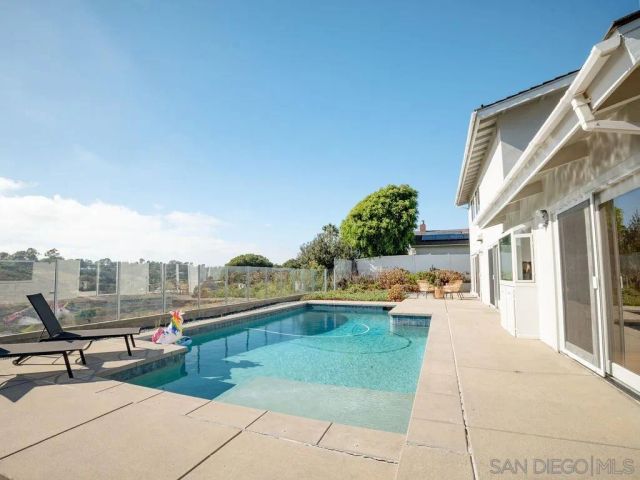 5596 Bloch St, San Diego, CA 92122