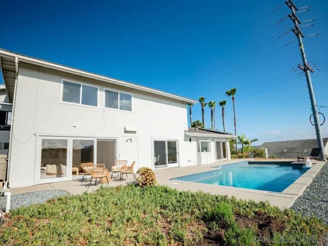 5596 Bloch St, San Diego, CA 92122