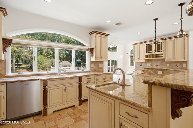 27 Westgate Court, Colts Neck, NJ 07722