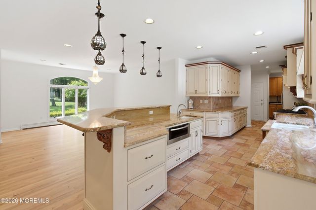27 Westgate Court, Colts Neck, NJ 07722