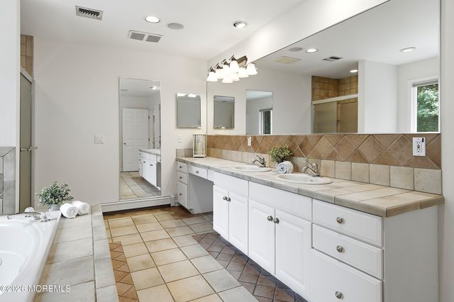 27 Westgate Court, Colts Neck, NJ 07722