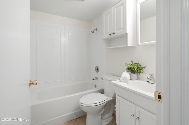 27 Westgate Court, Colts Neck, NJ 07722