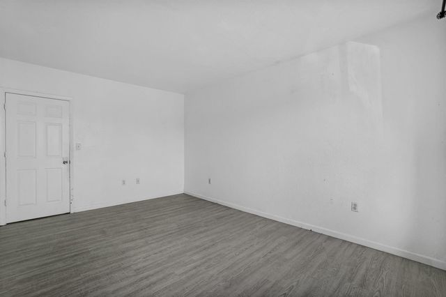 306 NW 84th Terrace 306, Miami, FL 33150