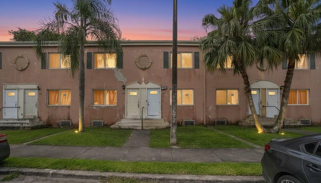 306 NW 84th Terrace 306, Miami, FL 33150