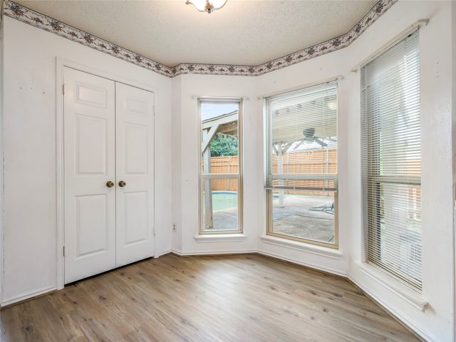 269 E Ridgegate Drive, Garland, TX 75040