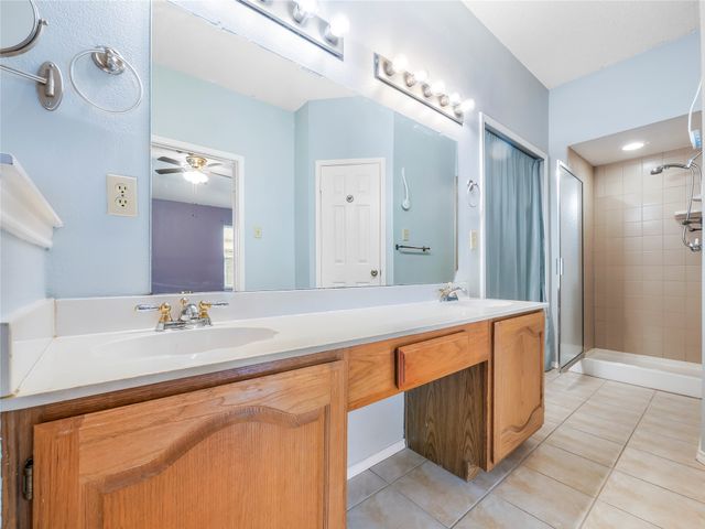 269 E Ridgegate Drive, Garland, TX 75040