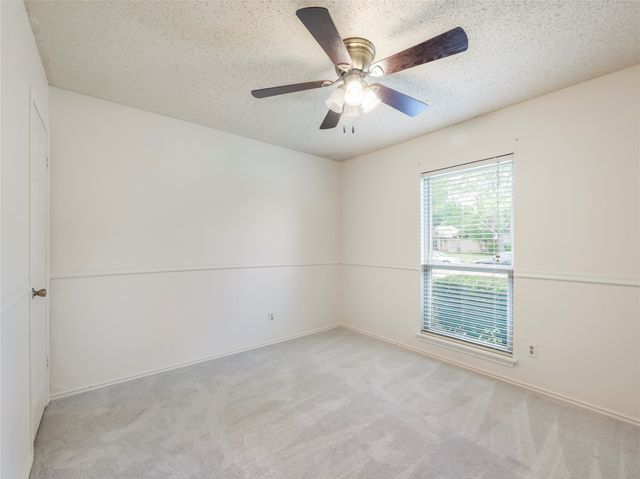 269 E Ridgegate Drive, Garland, TX 75040