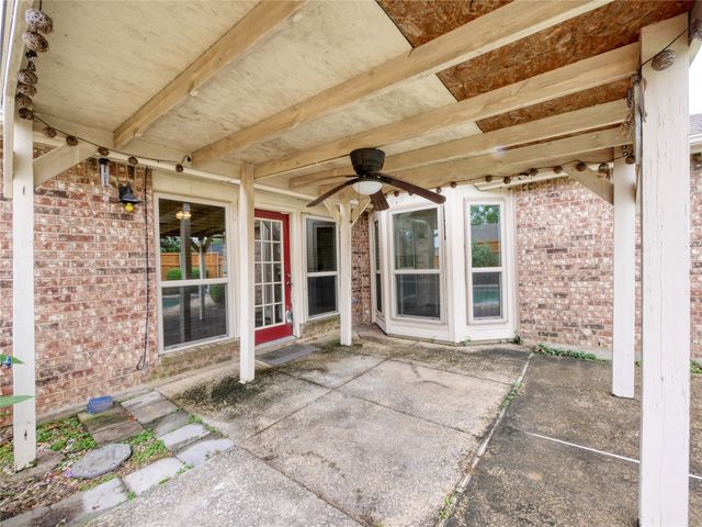 269 E Ridgegate Drive, Garland, TX 75040