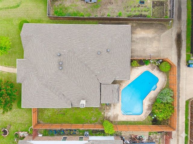 269 E Ridgegate Drive, Garland, TX 75040