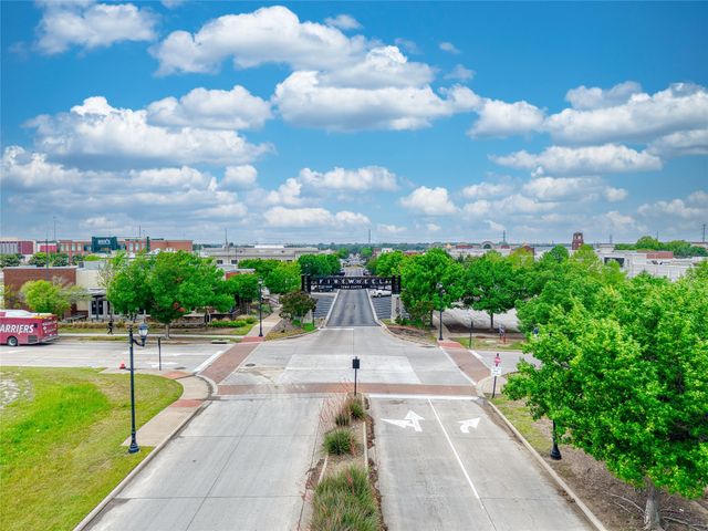 269 E Ridgegate Drive, Garland, TX 75040