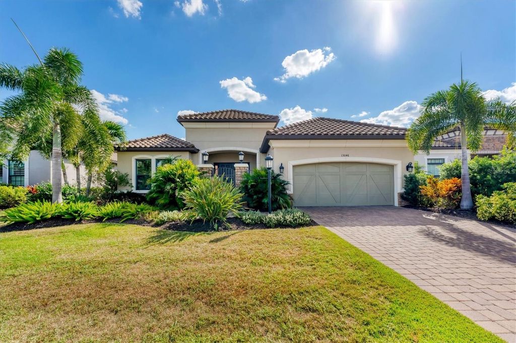 Image 2 of property listing at 13046 SORRENTO WAY, Bradenton, FL 34211