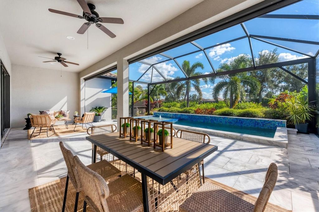 Image 38 of property listing at 13046 SORRENTO WAY, Bradenton, FL 34211