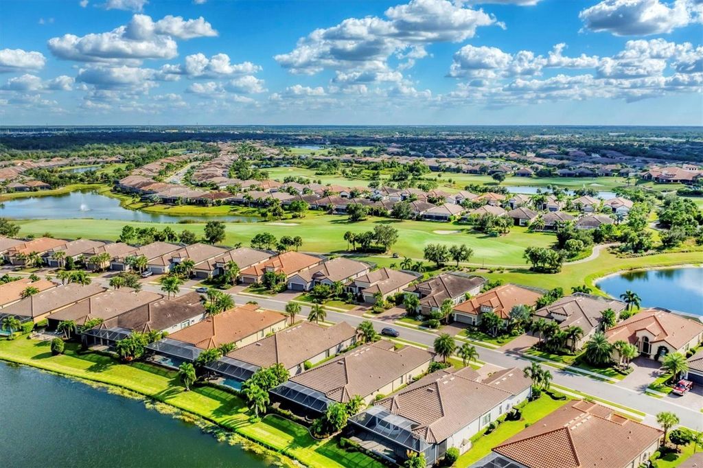 Image 46 of property listing at 13046 SORRENTO WAY, Bradenton, FL 34211