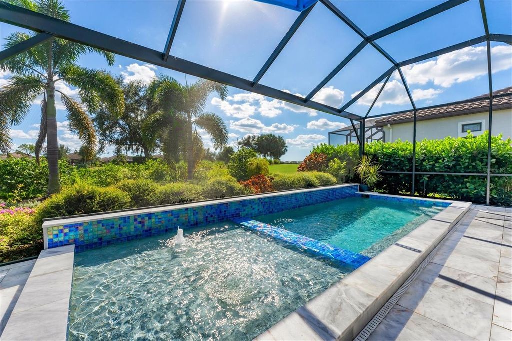 Image 6 of property listing at 13046 SORRENTO WAY, Bradenton, FL 34211