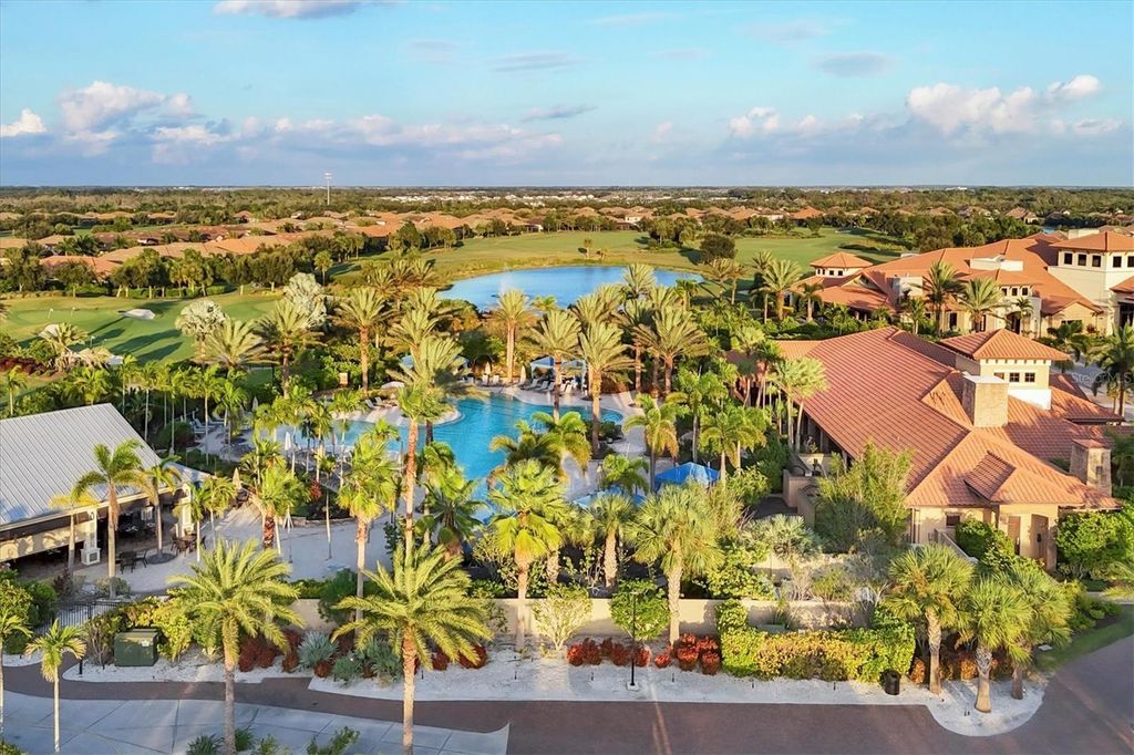 Image 56 of property listing at 13046 SORRENTO WAY, Bradenton, FL 34211