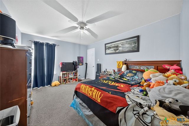 757 Clearbrook Avenue, Schertz, TX 78108