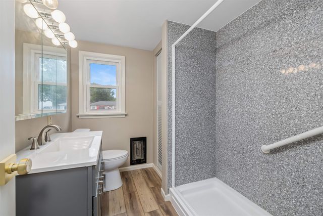 5428 Ashland Drive, Fort Wayne, IN 46835