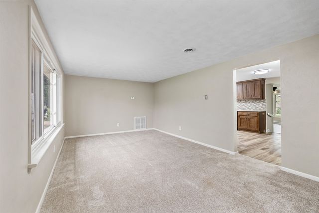 5428 Ashland Drive, Fort Wayne, IN 46835