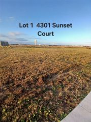 4301 Sunset Ct, Port Bolivar, TX 77650
