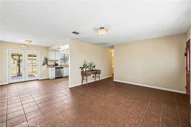 15871 E Avenue Q1, Palmdale, CA 93591