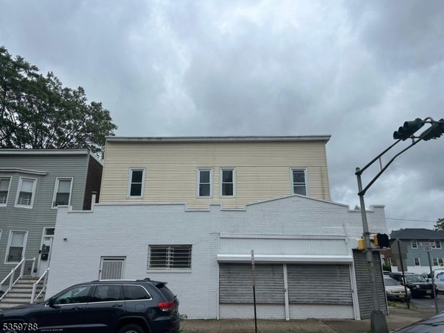 207 Tremont Ave, East Orange City, NJ 07018