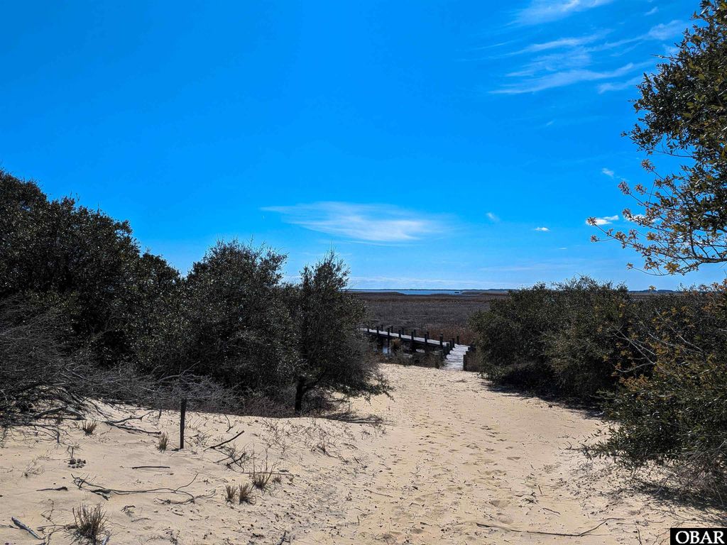 Image 10 of property listing at 1594 Hidden Dune Lane Lot 3, Corolla, NC 27927