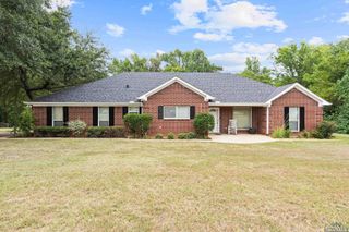 203 Collins Ave, Longview, TX 75605