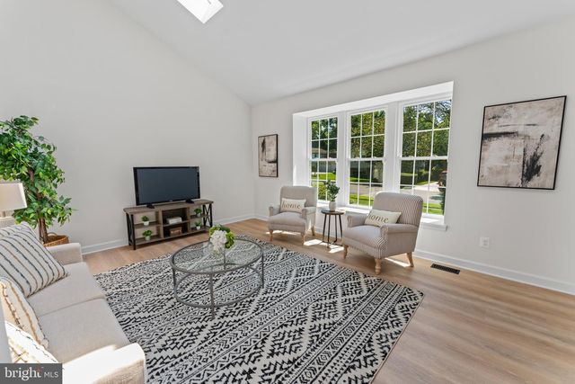 12312 SIR LANCELOT DR, Glenn Dale, MD 20769