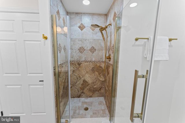 12312 SIR LANCELOT DR, Glenn Dale, MD 20769